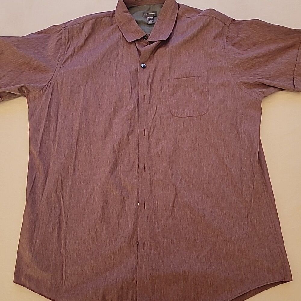 Van Heusen Button Up Cuffed Short Sleeve Dress Shirt Maroon Men's Size XL
